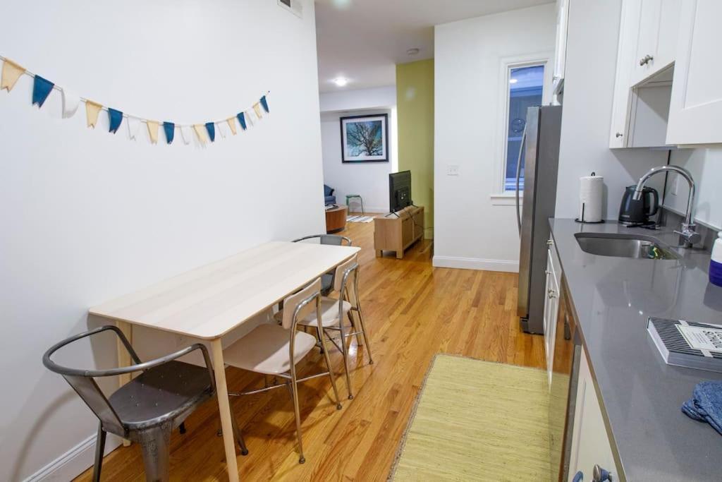 4Br 1,5Bh Sunny Apt In Roxbury Apartman Boston Szoba fotó